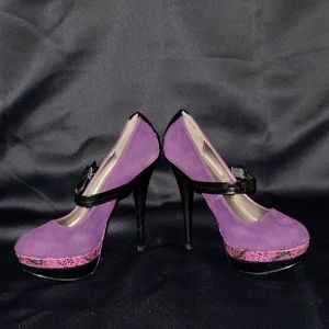 Qupid purple suede heels.